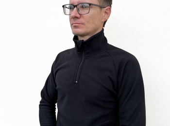 Водолазка с молнией на шее