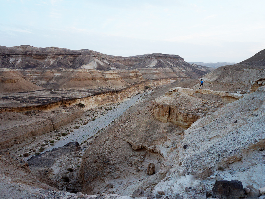 дорога возле Малого кратера Израиль